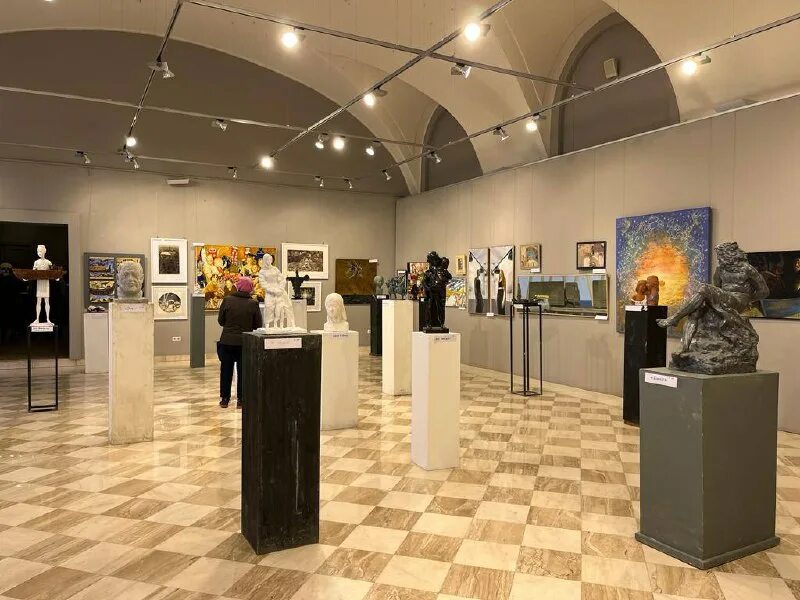 Ковчег выставки. Церковь анненкирхе. Галерей ковчег москва. Ковчег выставки. Галерея ковчег немчинова.