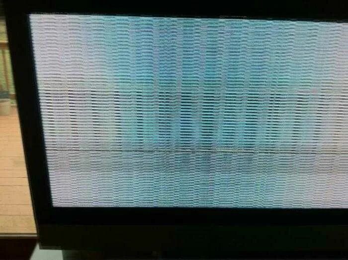 Lg вертикальные полосы. LG плазма горизонтальная полоса. ЖК самсунг вертикальная полоса. Телевизор самсунг рябит экран. ТВ Ролсен горизонтальные полосы.