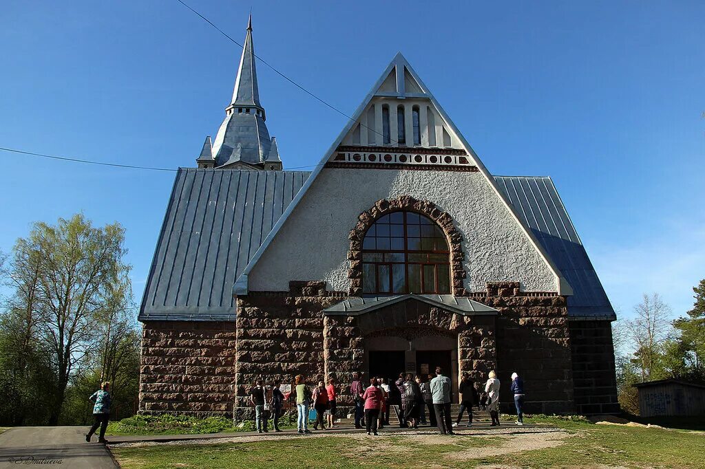 Финская кирха в Мельниково. Кирха Ряйсяля в Мельниково. Кирха в Мельниково Приозерского района. Кирха Приморск Ленинградская.