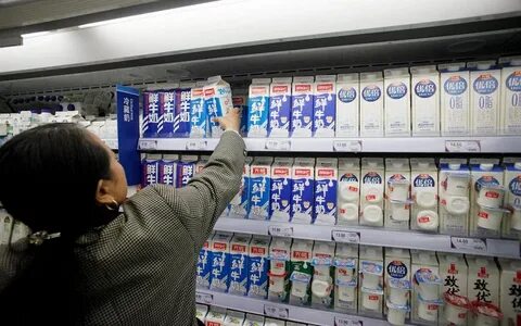 Правительство повысило пошлины на ввоз молочной продукции