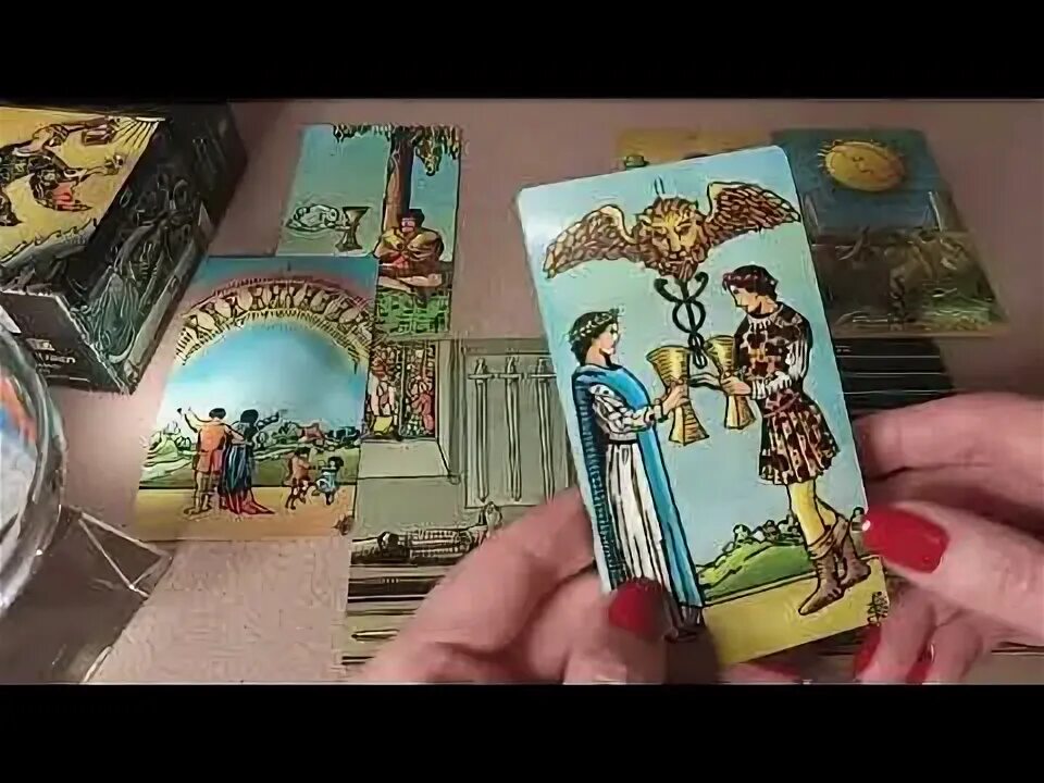 Таро прогноз для стрельцов на август. Таро на возврат мужчины. exotic cancer tarot.