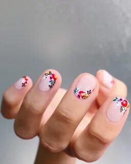 Красивый маникюр для девочки