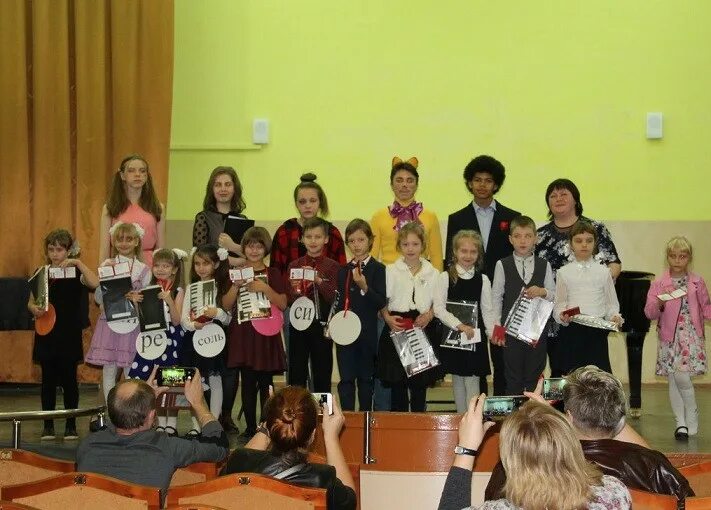 новомосковская музыкальная школа 1 преподаватели. музыкальная школа новомосковск. музыкальная школа новомосковск. музыкальная школа имени глинки новомосковск. детская музыкальная школа 1 новомосковск ученики.