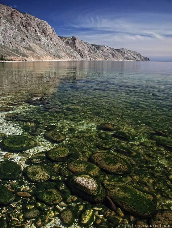 Прозрачность воды в озерах. Озеро Байкал вода. Озеро Байкал Байкальская вода. Байкал пресное озеро. Озеро Аманта Байкал.