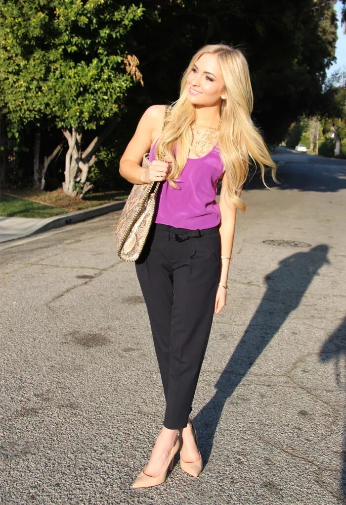 девушки блондинка в полный рост. девушки блондинка в полный рост. красивая блондинка во весь рост. красивая блондинка во весь рост. алёна шишкова в джинсах.