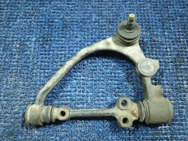 Рычаги нижние toyota dyna. Рычаг нижний тойота дюна. Dyna 2001 ly220. Рычаг нижний тойота дюна. Рычаг нижний тойота дюна.