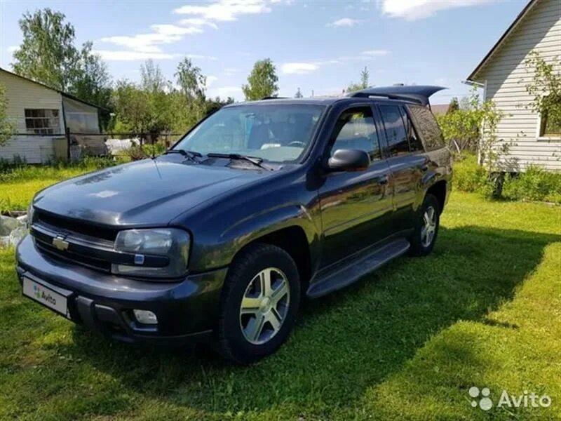 Авито брянск купить шевроле. Trailblazer 2005. Шевроле Трейлблейзер 2005. Chevrolet trailblazer 2005 года. Chevrolet trailblazer 2005 черный.