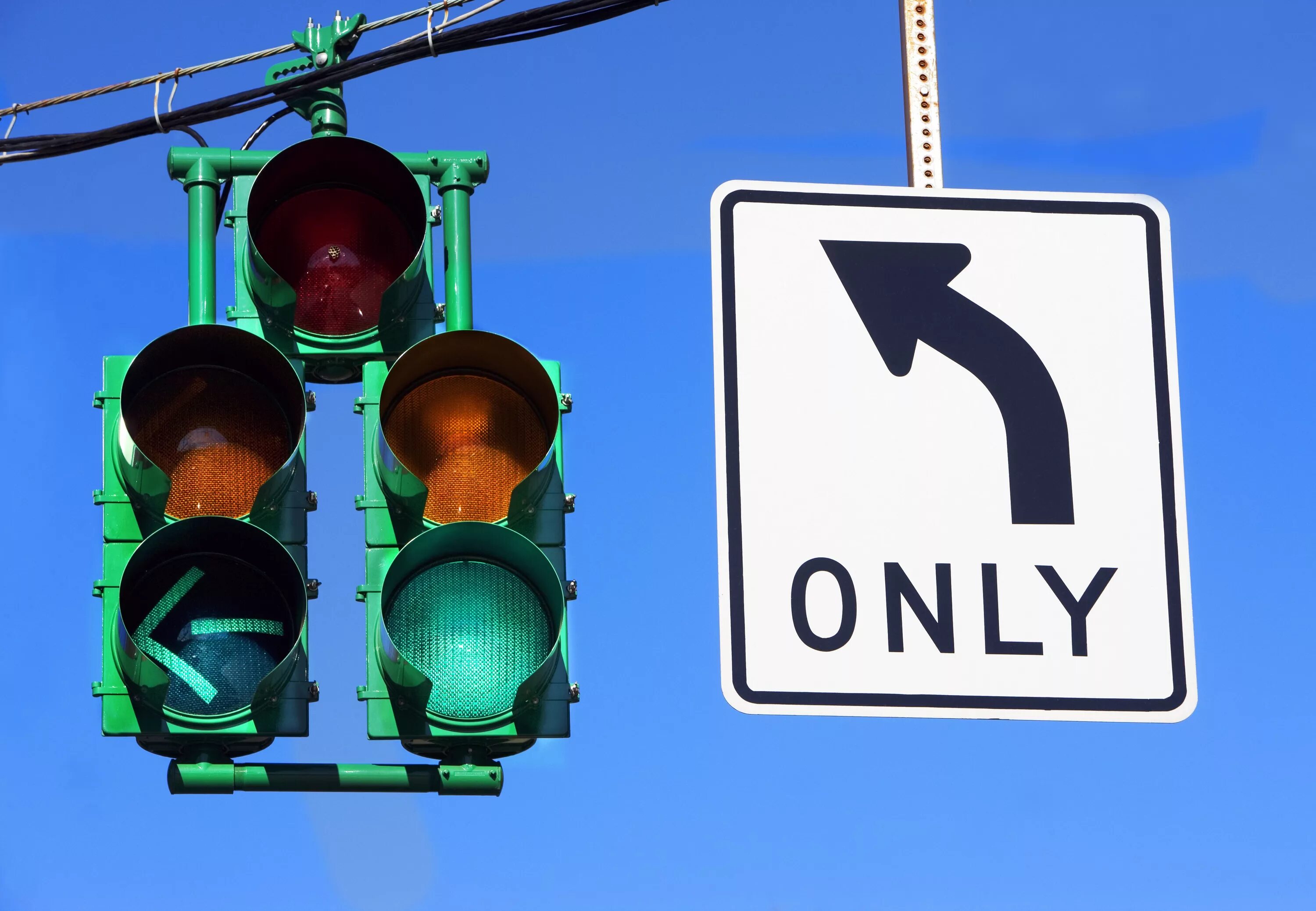 Turn after lights. Светофор наоборот. светофоры лос анджелес. платный светофор. turn left the traffic lights..