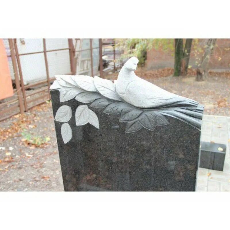 Кладбище голубей. Кладбище голубей. Скульптура голубь. Голуби на кладбище. Декор на кладбище голубь.