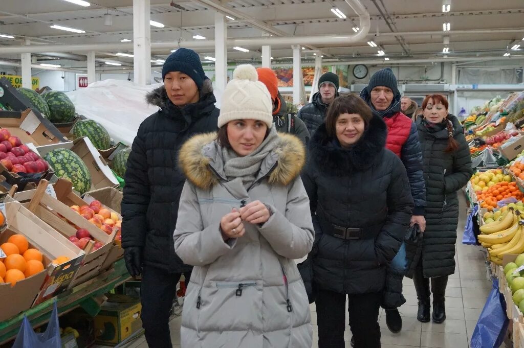 Александровский рынок Новосибирск. Октябрьский рынок Новосибирск. Центральный рынок Новосибирск. Восточный базар Центральный рынок Новосибирск.