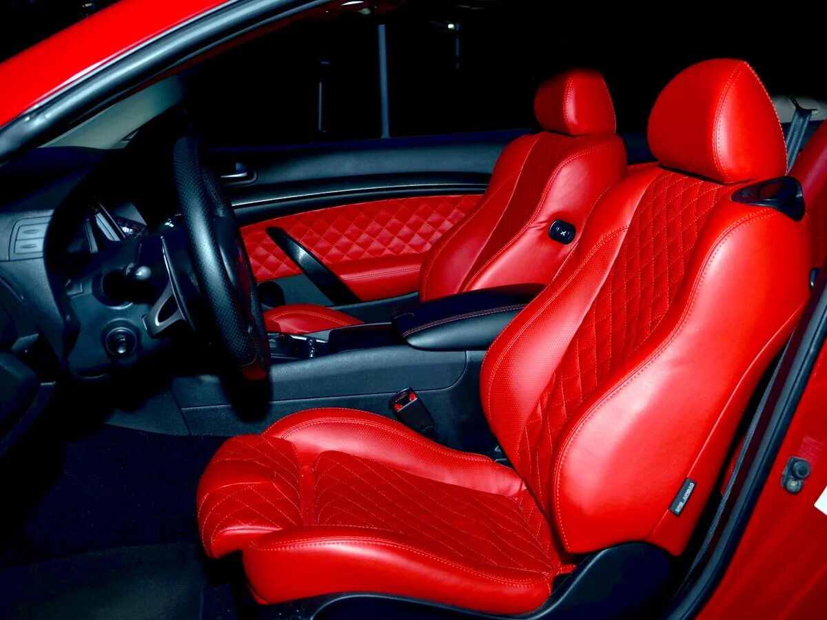 бентли с красным салоном. красивый салон автомобиля. G400 мерседес красный салон. красный салон авто. бмв х6 черный с красным салоном.