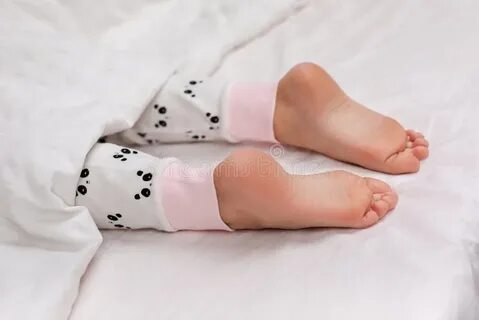 Foot child girl