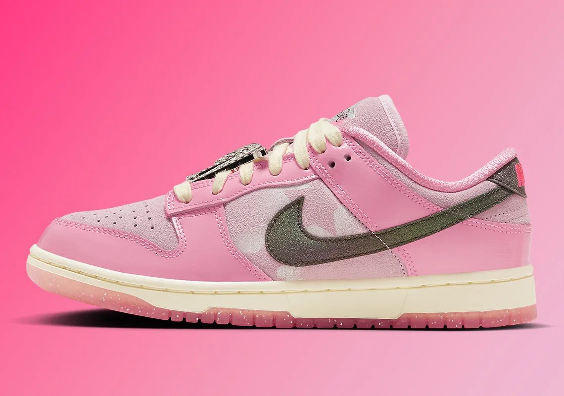 Nike dunk розовые. Найк данк розовые. Nike Dunk Low n7 2021. Nike Dunk Low Barbie. Nike SB Dunk Low Fig.