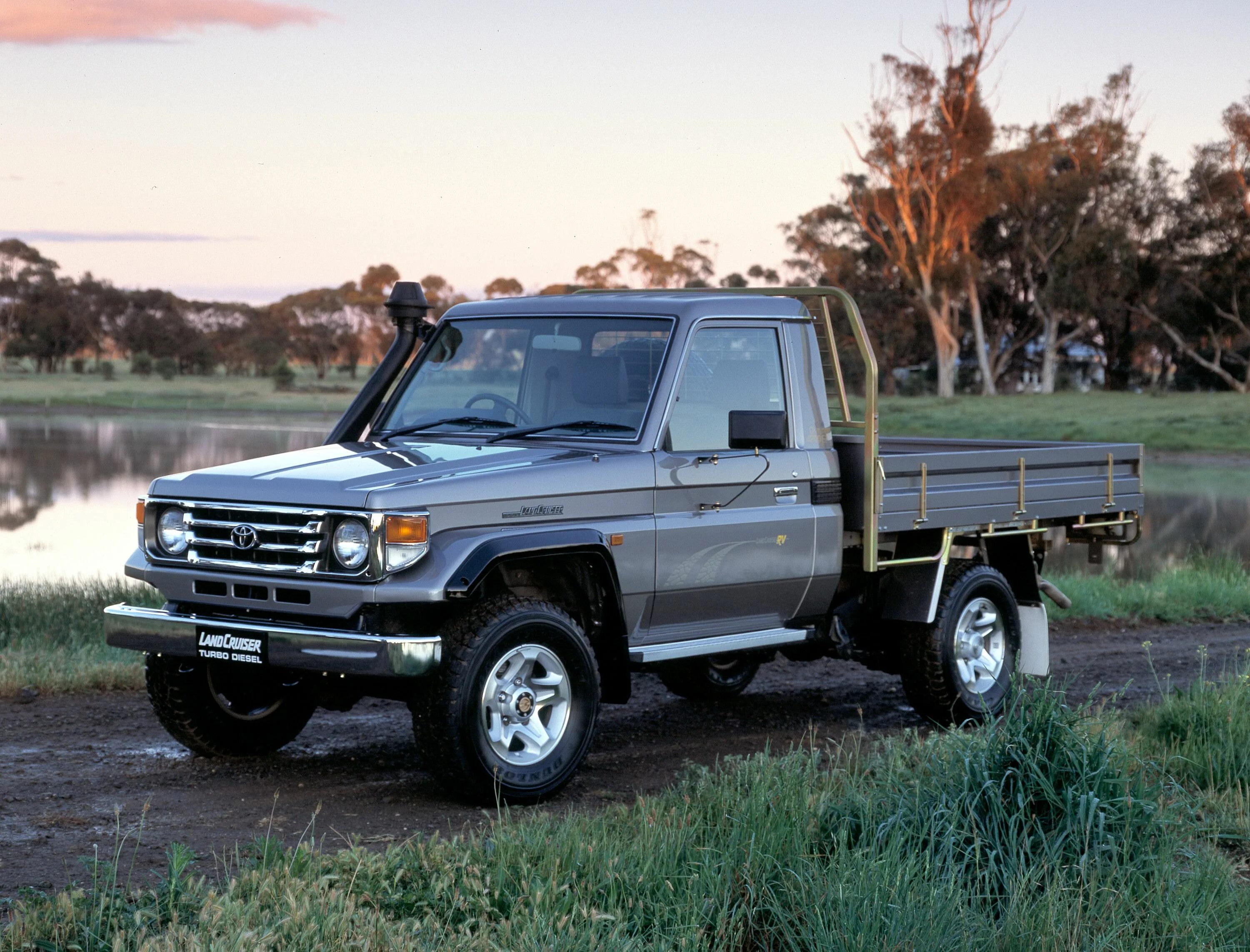 Тойота ленд Крузер 70. Toyota Land Cruiser 70 Pickup. Toyota Land Cruiser j70 1984. Toyota lc70 Pickup. 70 пикапов