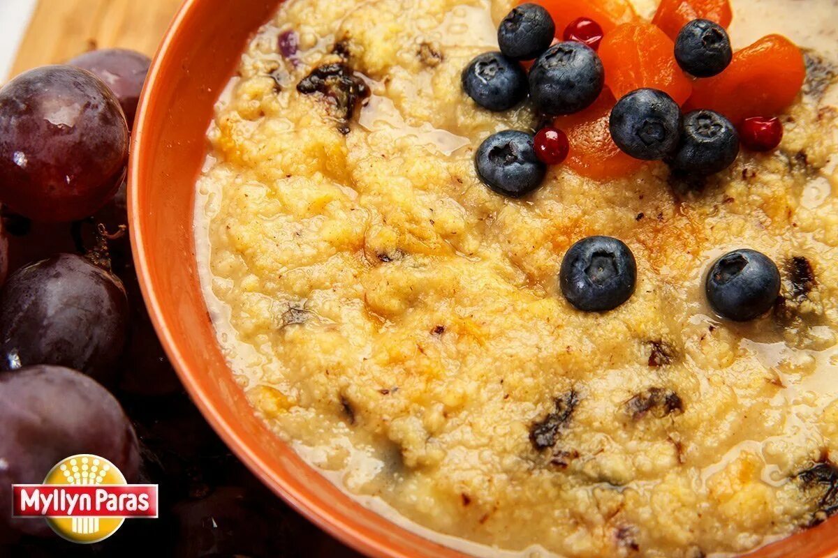 Каша на воде. Oatmeal calories. Каша боярская. Вкусные каши рецепты с фото простые. Овсяная каша.