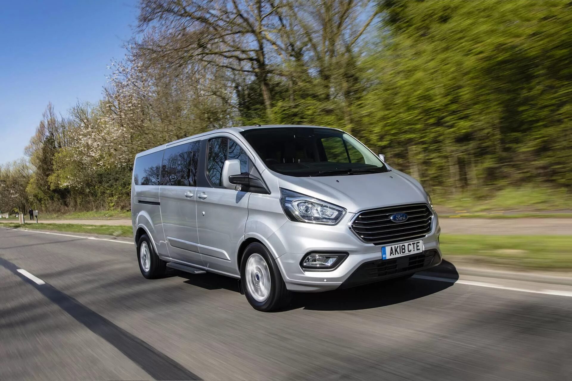 Купить форд турнео. Ford Tourneo Custom. Ford Tourneo Custom 2020. Ford Transit Tourneo Custom. Форд Турнео кастом 2019.