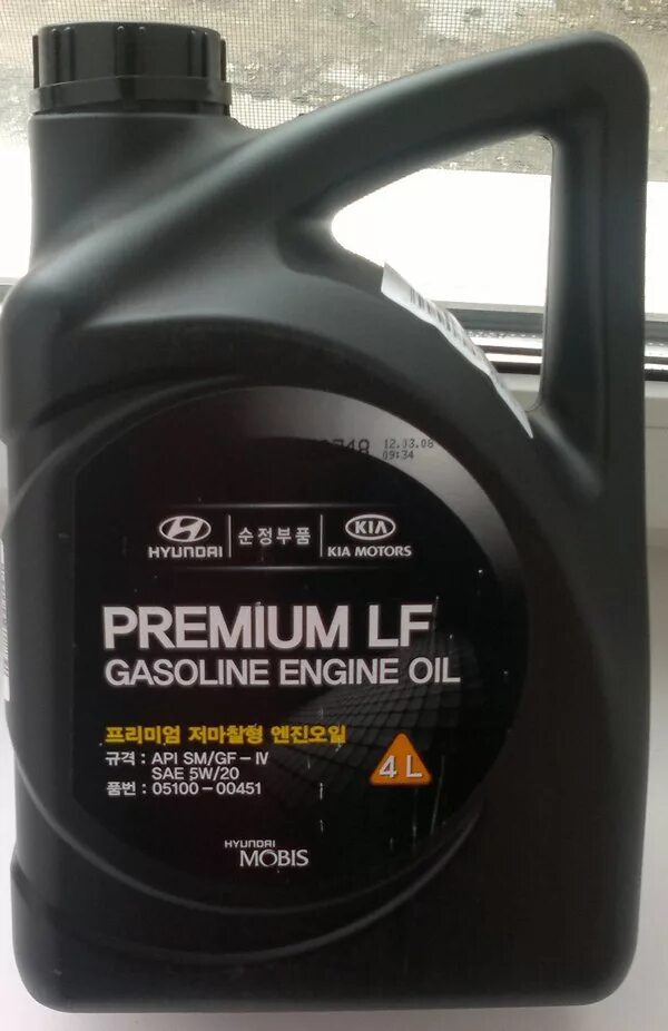 Масло в двигатель хендай акцент 1.5. Моторное масло Киа Хендай 5w20. Hyundai/Kia Premium LF gasoline SM/gf-4 5w20. Kia Premium LF gasoline 5w-20. Kia Premium LF gasoline.