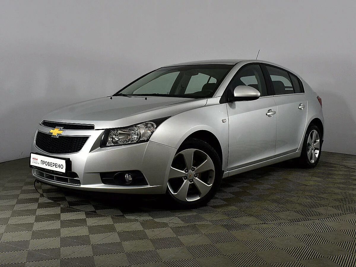 Шевроле круз б у купить. Chevrolet Cruze 2012. Chevrolet Cruze 2012 дорестайл. Шевроле Круз 1 Рестайлинг хэтчбек. Шевроле Круз 2012 Рестайлинг.