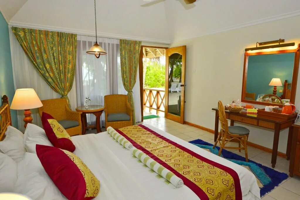 Мальдивы отели 3. Отель fihalhohi island resort 3*. остров фихалхохи мальдивы. отель на мальдивах fihalhohi. fihalhohi island 4 мальдивы.