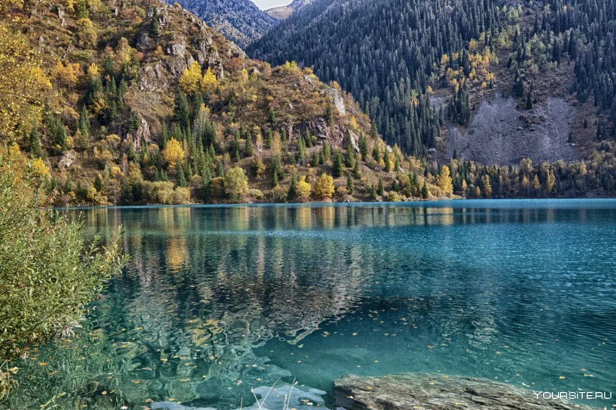 Иссыкское озеро алматы. Казахстан куле. Иссык-куль казахстан. Озеро иссык-куль. Алматы озеро иссык-куль.