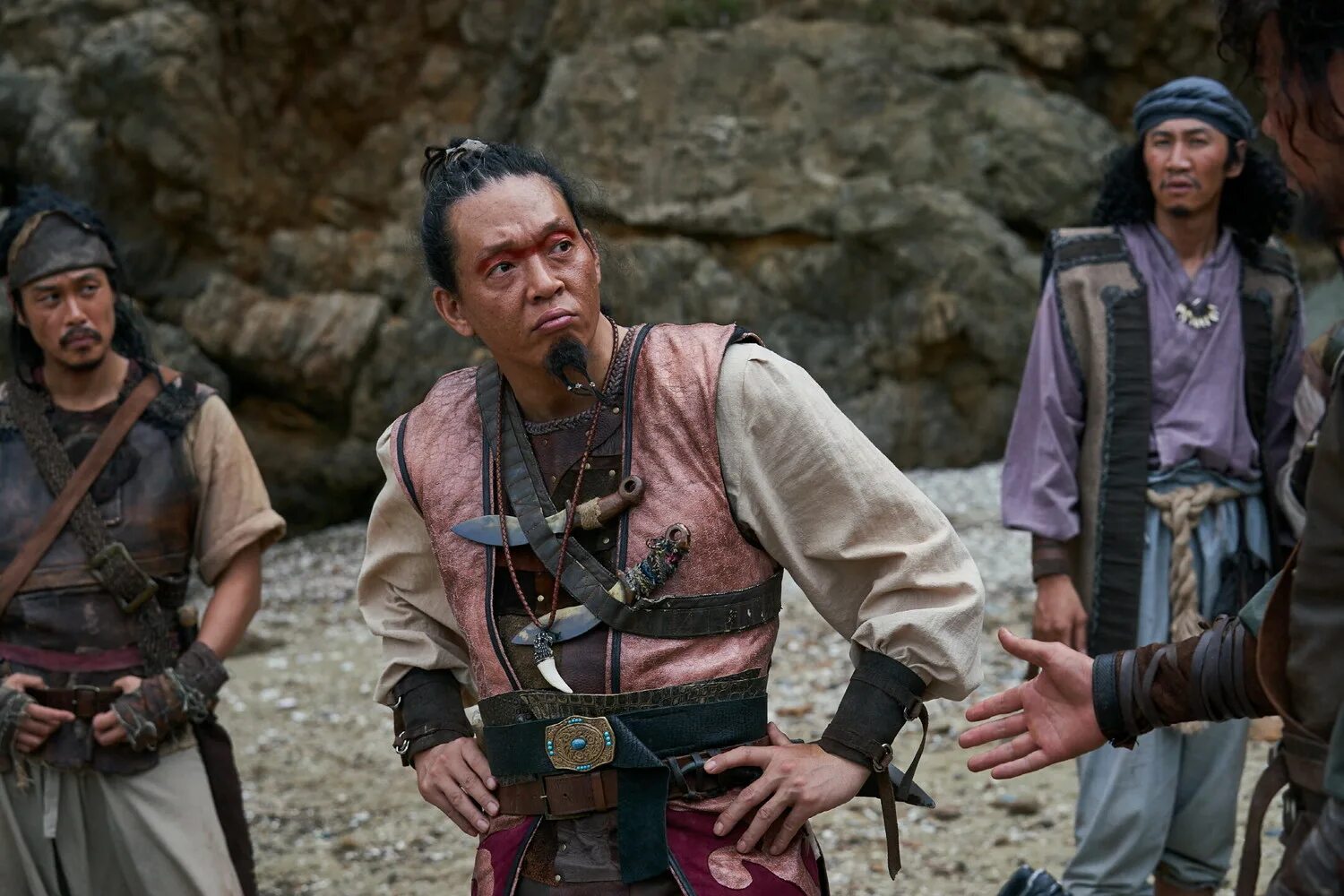 путешествие 2: таинственный остров (2012). джуманджи 2 герои. джеки чан отпетые напарники. жан-клод ван дамм 2013. ченнинг татум затерянный город.