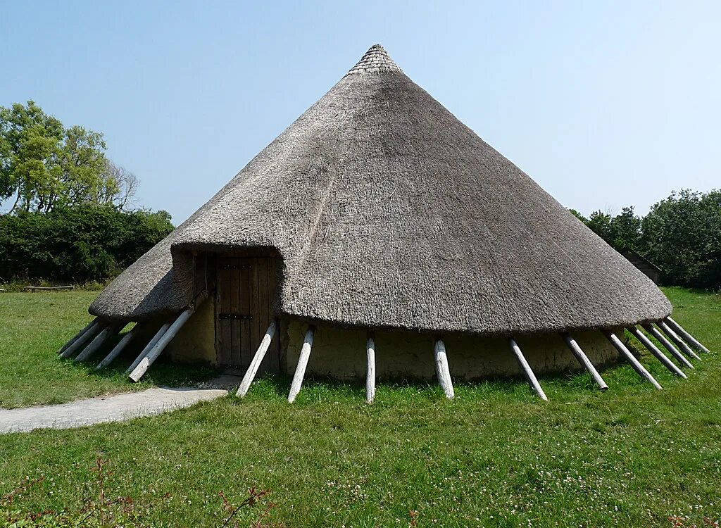 Ancient House. Square Ancient Houses. The build Round Houses made of Stone and Straw Celts.