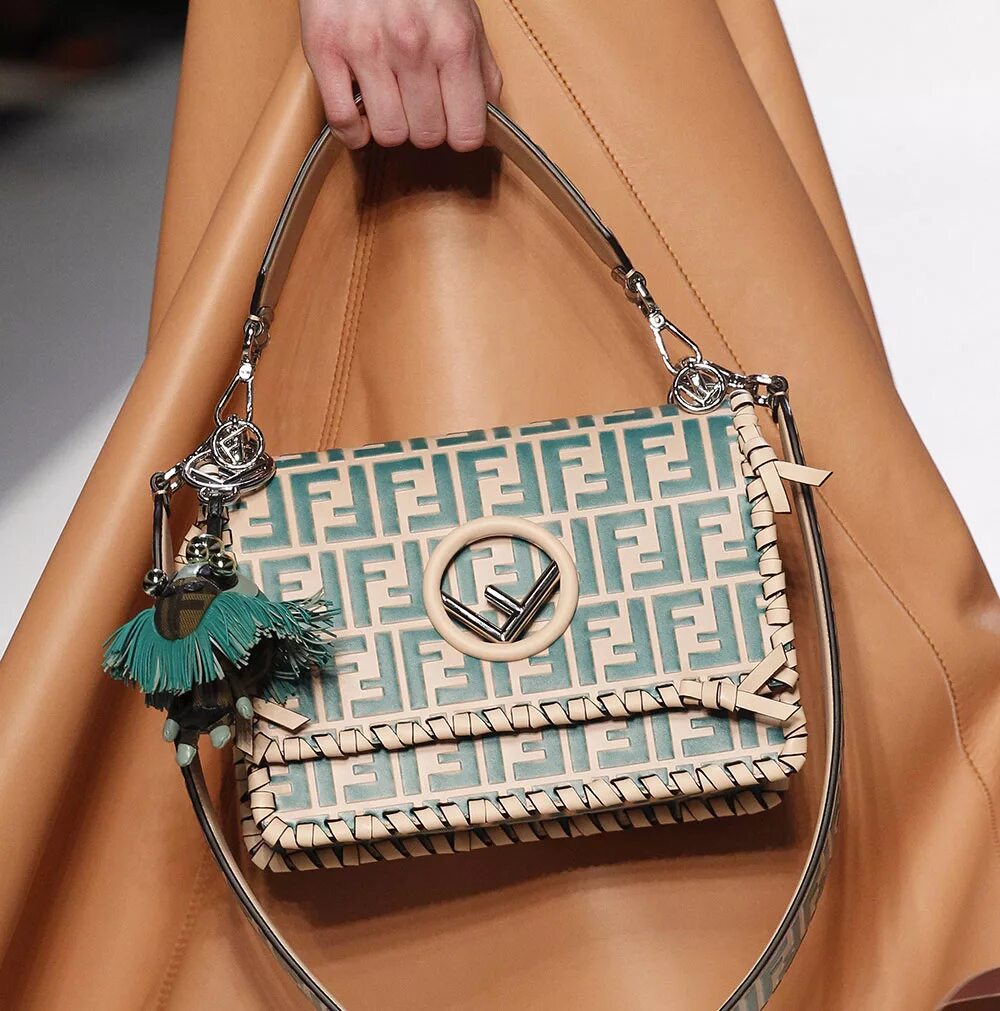 Accesorios con vocación de superventas: las mejores inversiones de la temporada 