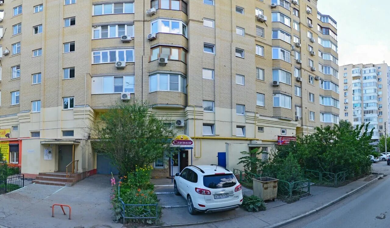 Дом 1. Улица чернышова. Чернышова 1. Ул московская 106 астрахань. Максаковой 81 астрахань.