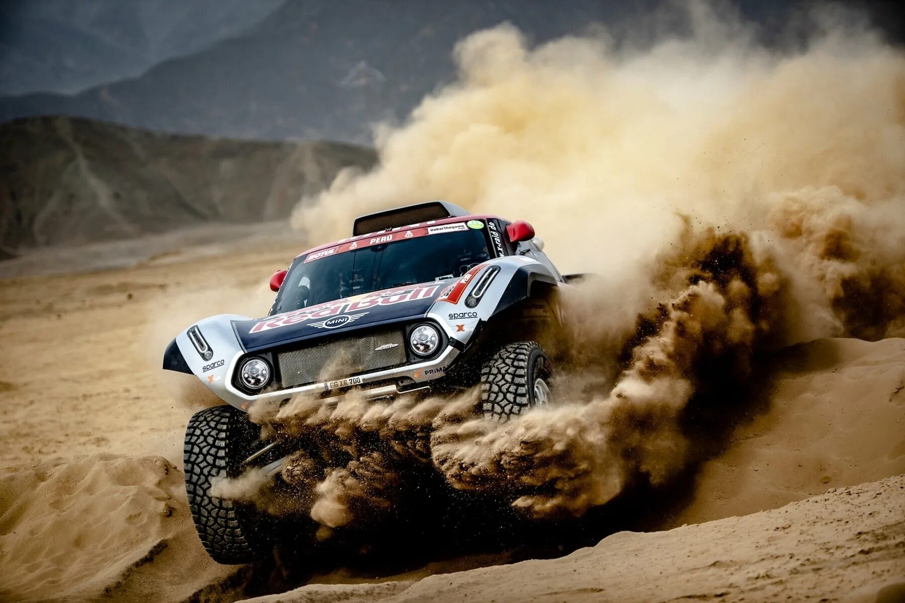 Машина для трофи рейда. Открытое авто для гонок по бездорожью. Открытое авто для гонок по бездорожью. Гонка внедорожников. Honda ridgeline off road.