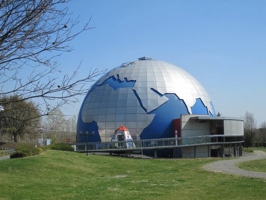 Космический городок. Космический городок Тулуза, Франция. Cité de l'Espace, Франция. Музей космоса в Тулузе. Тематический парк космос.