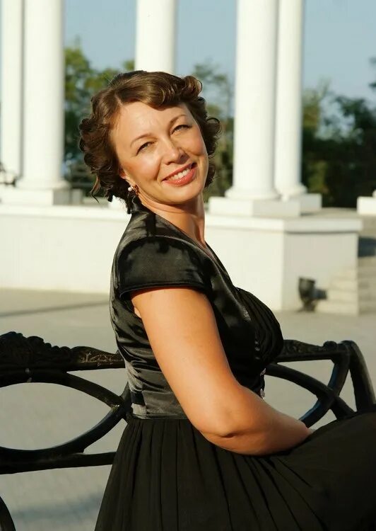 Сайты для флирта. Обычная женщина. Женщина 43 форум. Женщины одессы. Красивые женщины в 50.