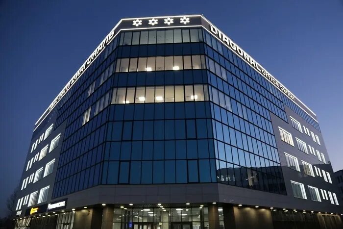 Небоскреб ciel tower. Диагональные центры. Диагональные центры. Университет монаш мельбурн архитектор. Аренда офиса на колесах.