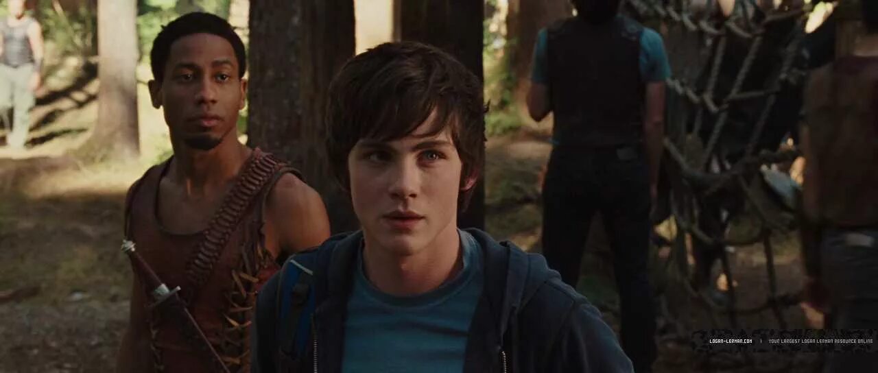 фильм похититель молний кто снимался. перси джексон и похититель молний кадры из фильма. уильям солис перси джексон. перси джексон и похититель молний (2010). брэндон т джексон перси джексон копыта.