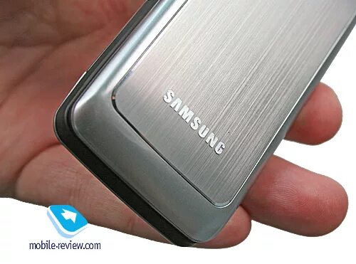 Как открывать телефон samsung. Самсунг 3600. Телефон Samsung s3600. Samsung раскладушка s3600 аккумулятор. Samsung с крышкой.