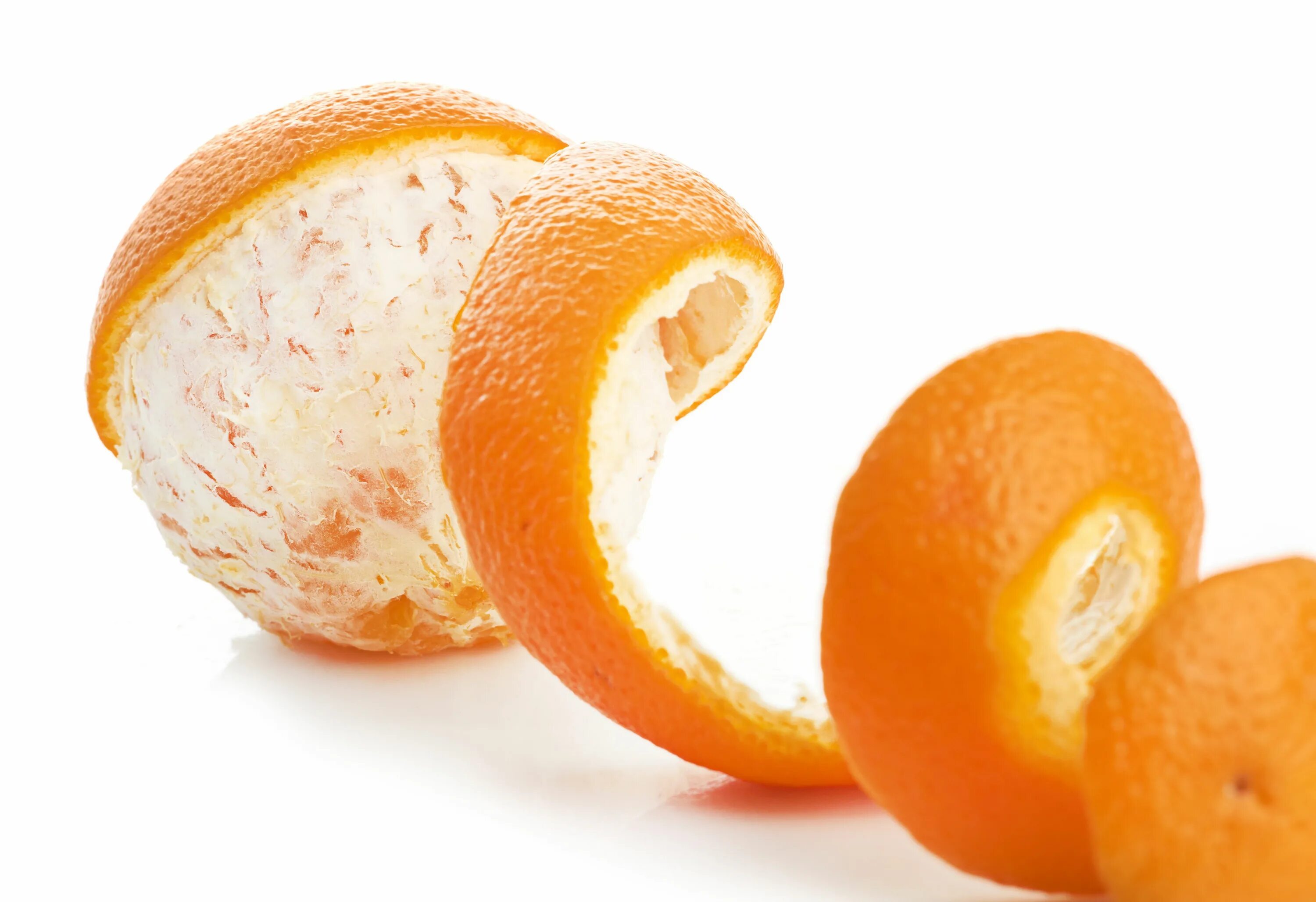 Вес кожуры апельсина. Апельсиновая кожура высокого качества. Орехи апельсиновая цедра. Корка померанца. Обычные апельсины с тонкой кожурой.