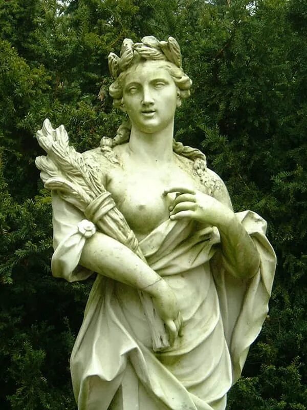 Деметра богиня древней греции. Греческая богиня деметра. Деметра богиня древней греции. Бог плодородия в греции. Деметра бог древней греции.