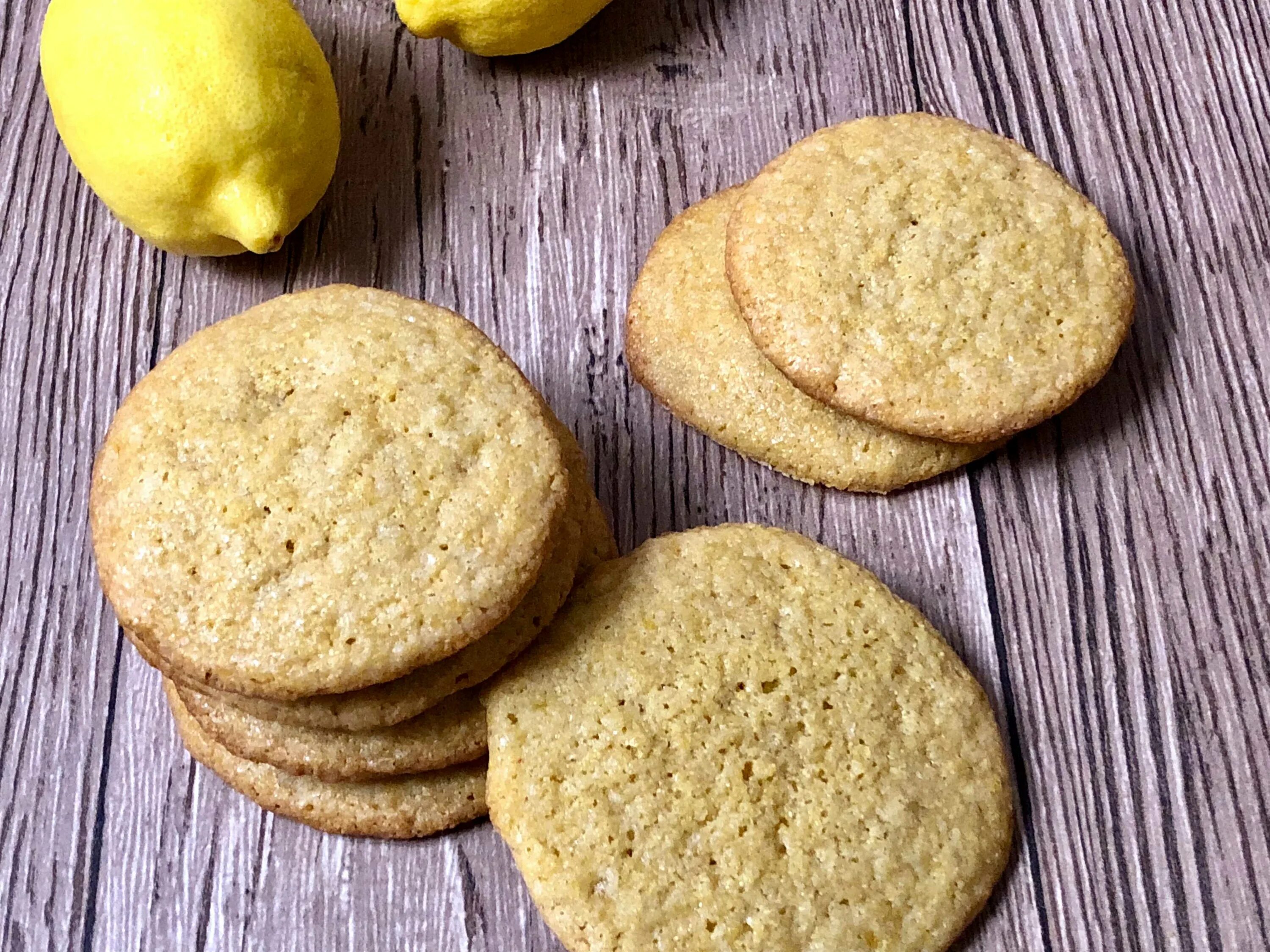 Печенье с маслом. Медовое печенье на сковороде. Постное печенье на растительном масле. Печенье на подсолнечном масле. Песочное печенье на растительном масле.