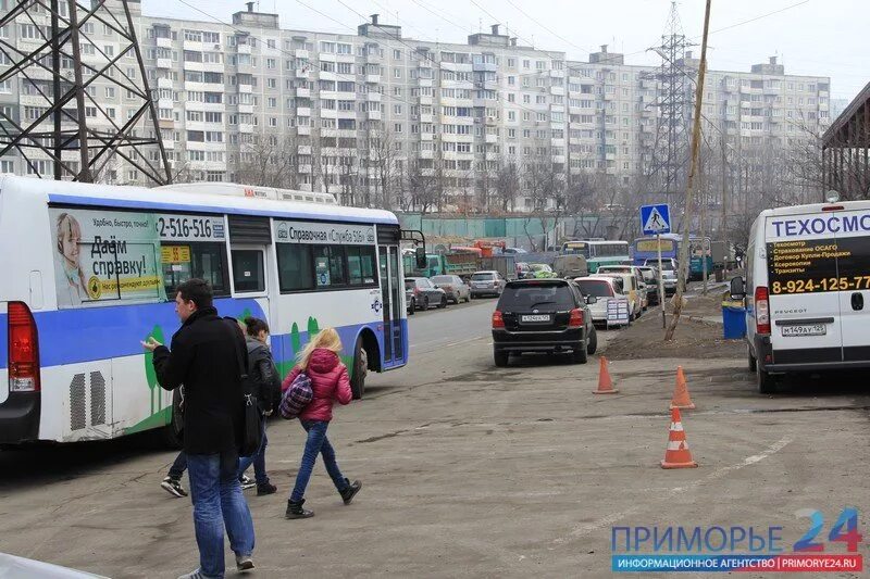 Рабочий остановиться. 3 Рабочая остановка. Владивосток остановка общественного транспорта. Оставноки Владивосток. Остановка военное шоссе.