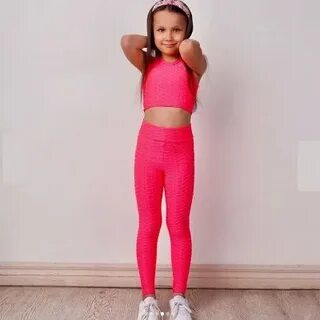 Что у девочек внизу
