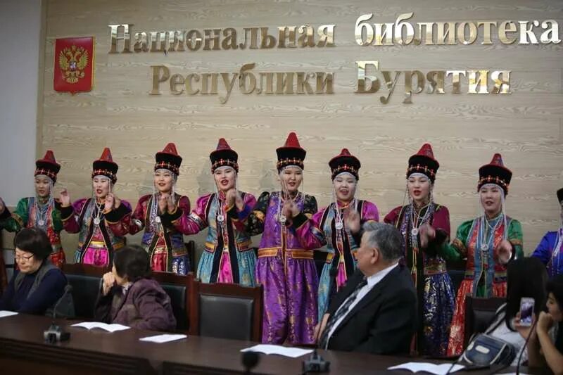 изучение бурятского языка в школах. буряты в школе. день бурятского языка. урок бурятского языка. бурятская школа.