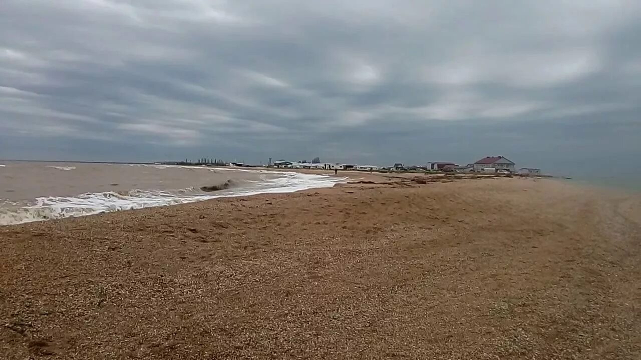 Приливы азовского моря. 9 декабря таганрог берег азовского моря отлив фото.