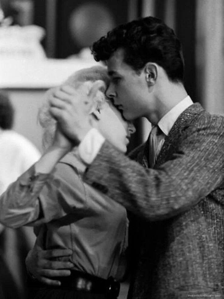 When i want to dance. Бриана эвиган шаг вперёд 2 улицы. Dance with me текст. Dance with the devil картины. Фильм шаг вперед 2.