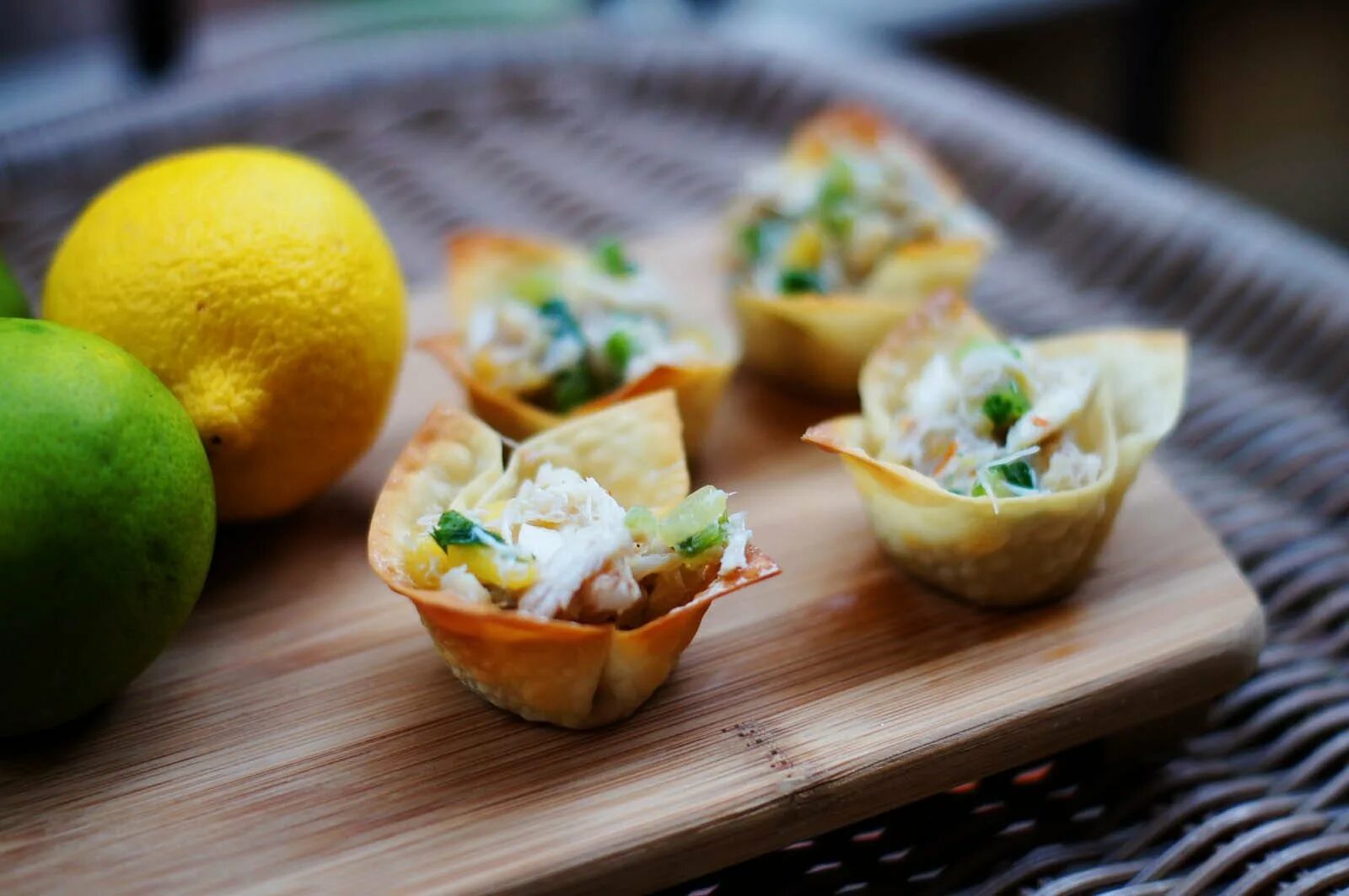 Фингер фуд рецепты. Паста ово лакто. фингер фуд. finger food ово-лакто. закуска фингер фуд.