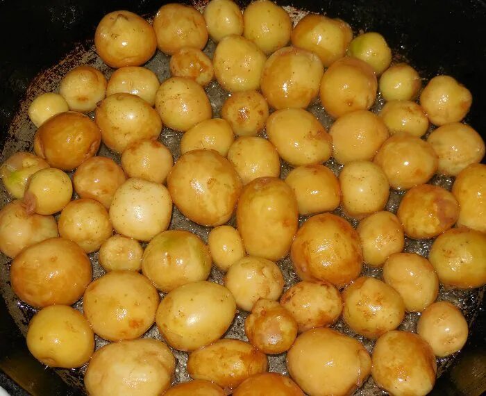 Жарить картошку целиком