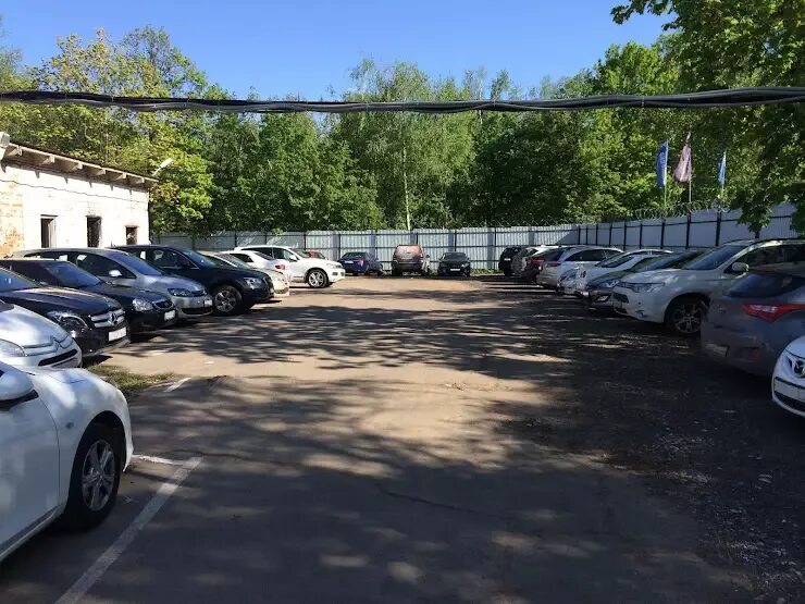 Аэропорт внуково паркинг. Аэропорт внуково паркинг. Аэропорт внуково парковка. Гранд паркинг внуково. Стоянка аэропорт паркинг внуково.