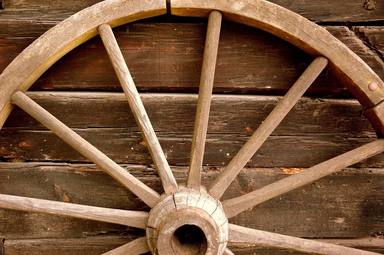 Fotos gratis : vehículo, habló, nostalgia, agricultura, neumático ... Wagon whee