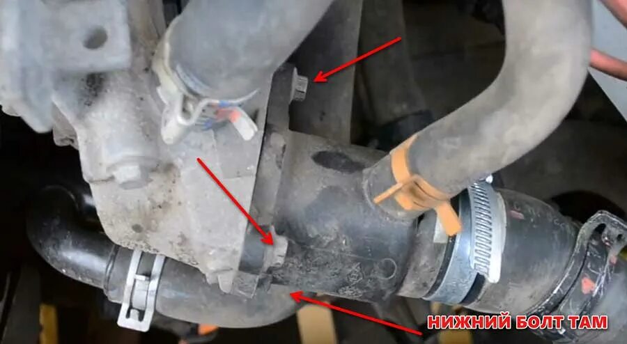 Термостат ларгус 8. Как поменять термостат на ларгусе. 6 8 клапанов. Термостат к4м ларгус 8 кл. Замена термостата ларгус 16.