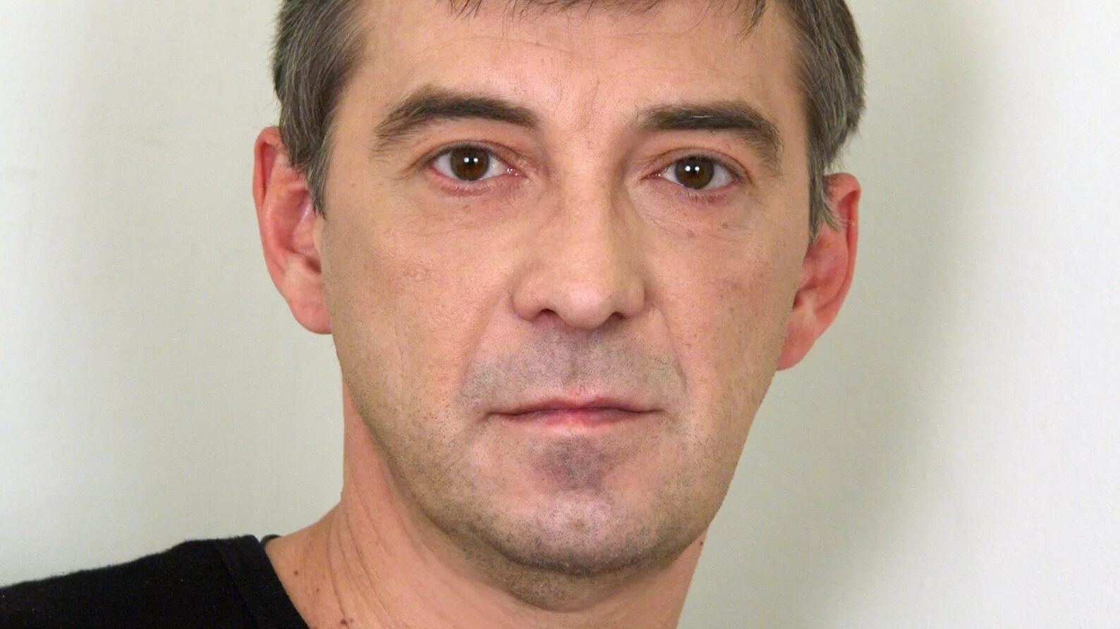 Актер из сватов ушел из жизни. Шакин юрий анатольевич. усков юрий анатольевич. скончался актер сериала сваты. максим из сватов.