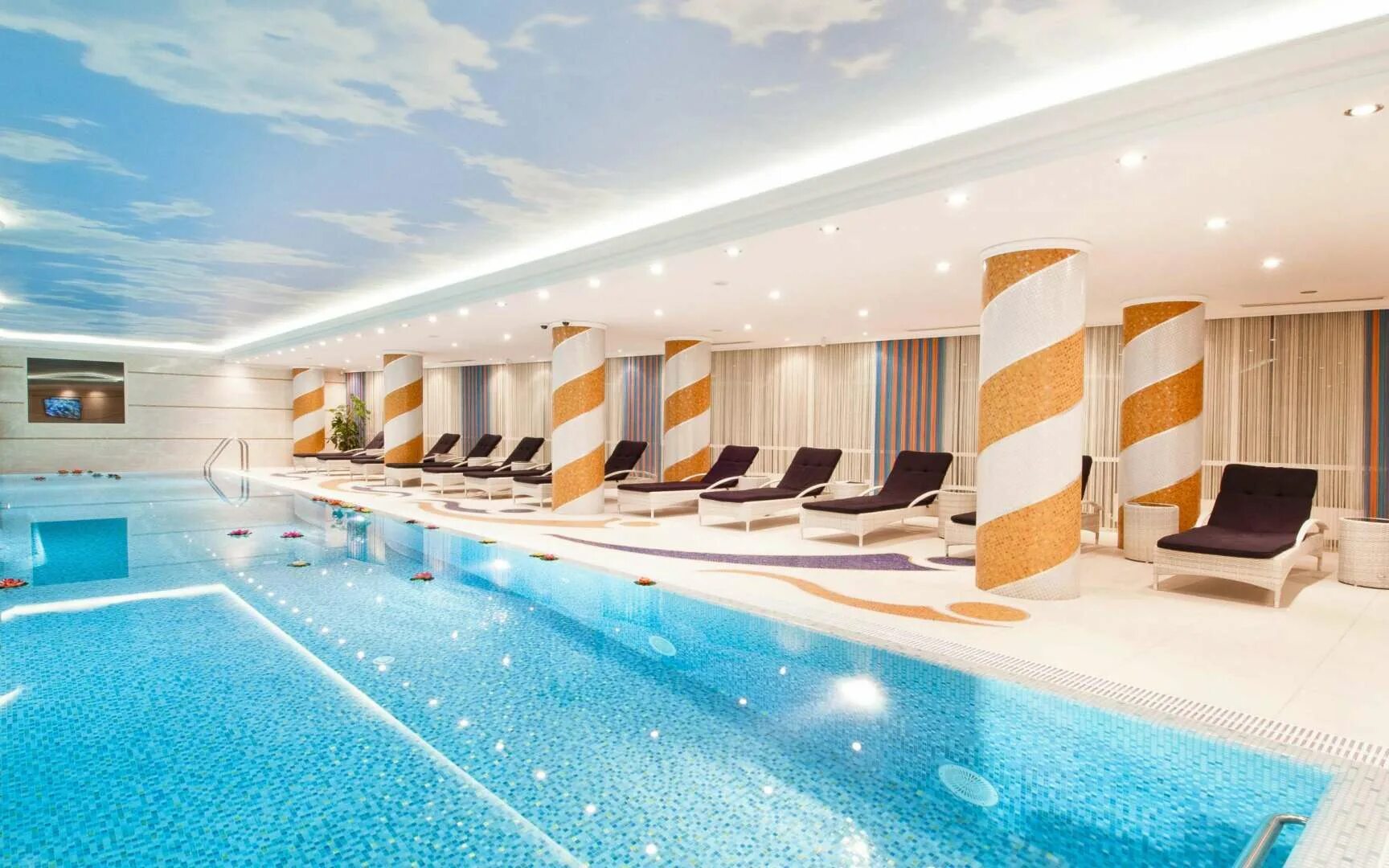 Villa castalia wellness & spa, краснодар. Villa castalia краснодар. Villa castalia wellness spa. Римар отель краснодар бассейн. Спа центр villa castalia.