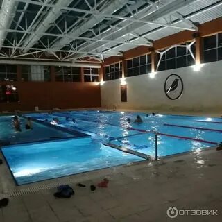 Бассейн в красной талке